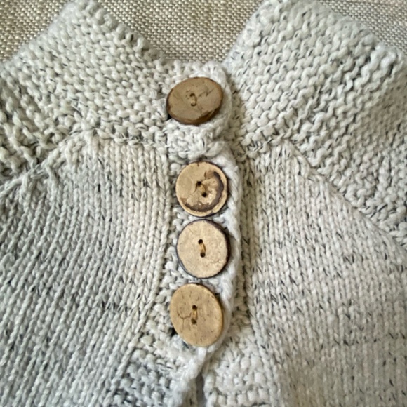 Girls 5 piece Bundle- Sz-2T- Roots Cabin Dress-Shirt, H&M Dress/Jeans-Sz-2T - Picture 8 of 16